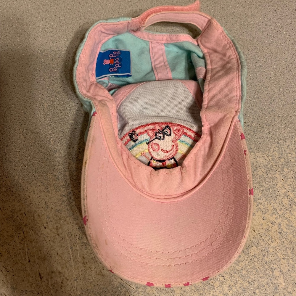Adorable Peppa Pig Hat - Picture 5 of 6